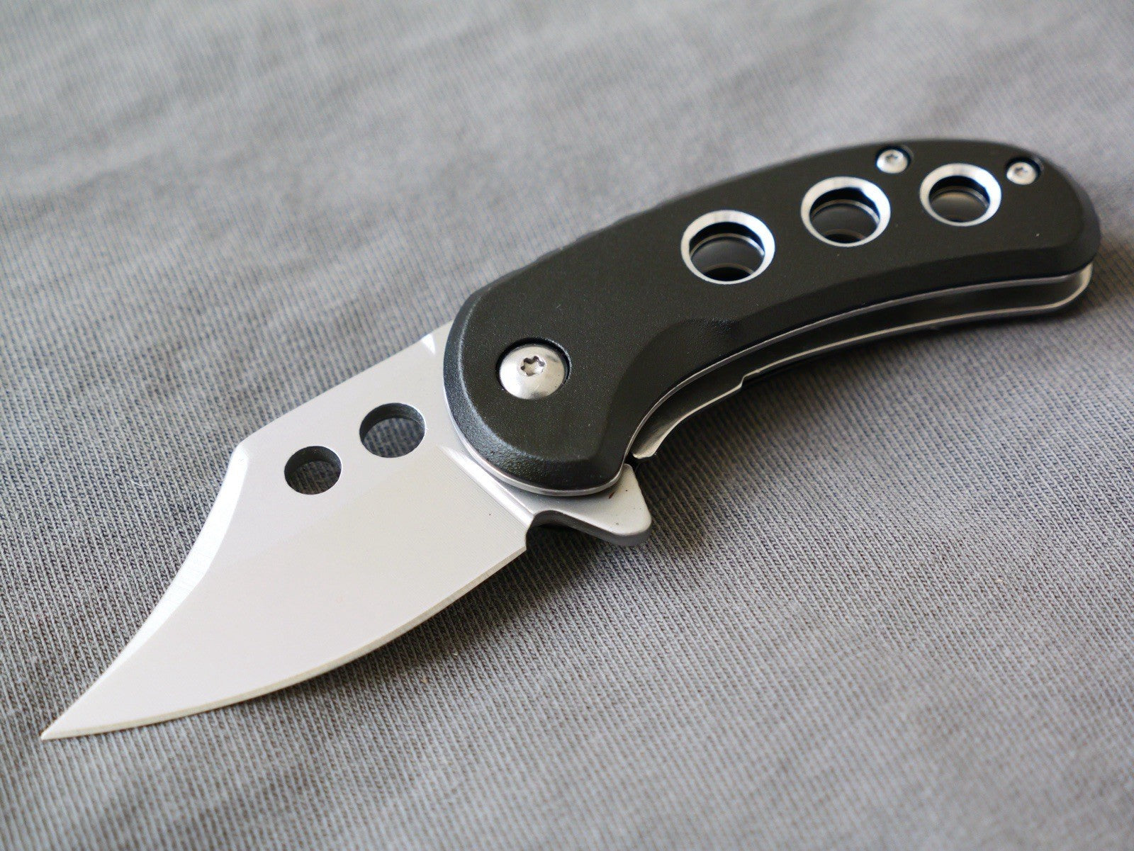 3” Mini Pocket Knife Black Manual Opening Full Metal Mcbee Style Small 2” Blade