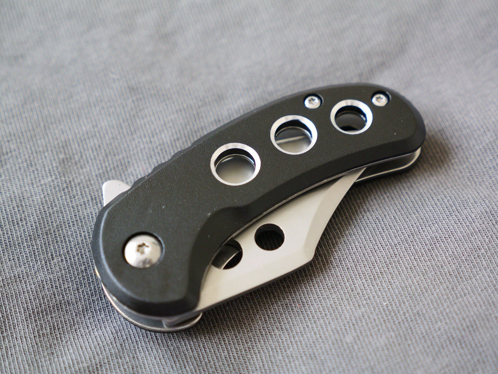 3” Mini Pocket Knife Black Manual Opening Full Metal Mcbee Style Small 2” Blade