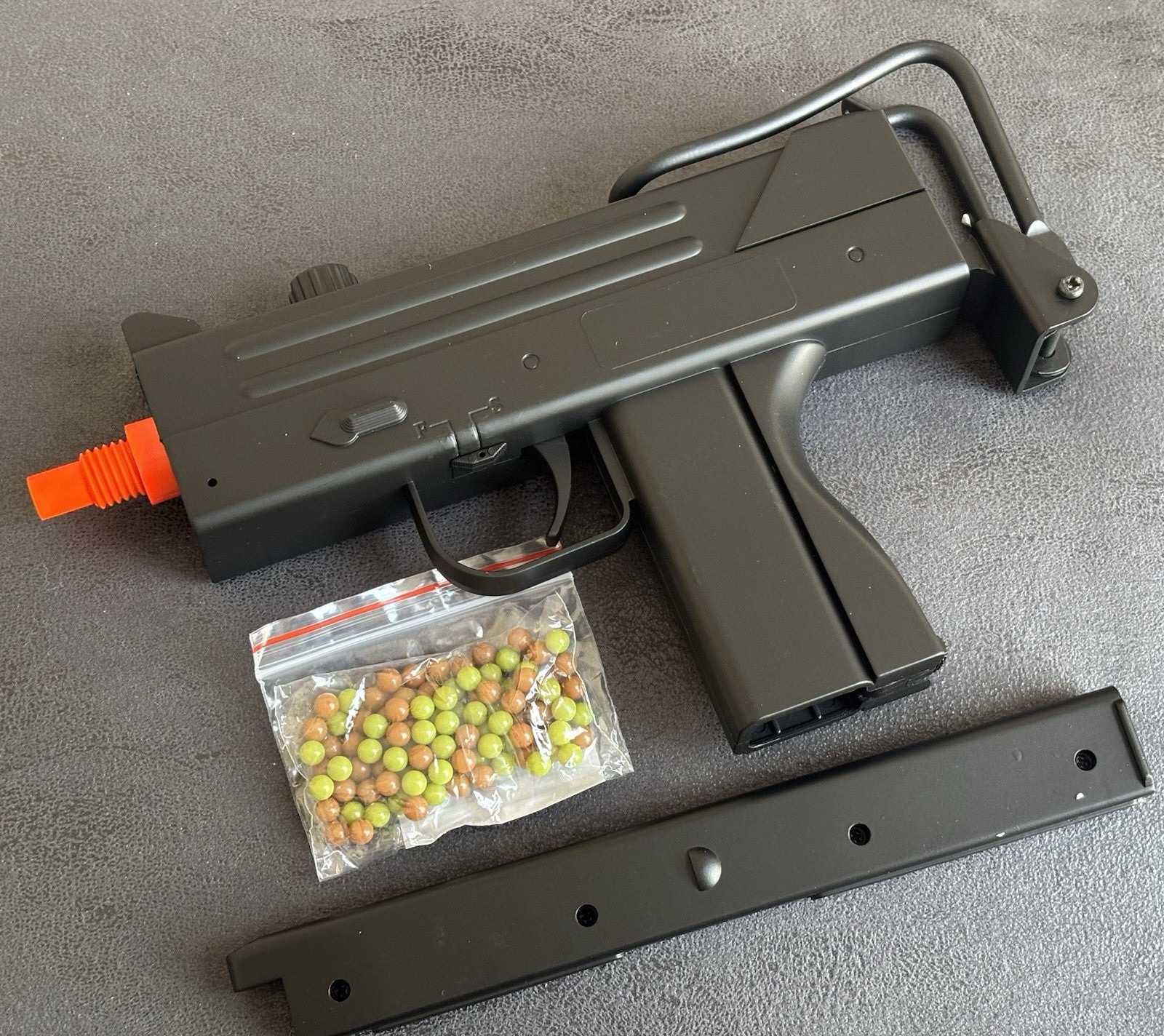 M42F  Airsoft Uzi Gun 26 Round Mag 6mm Bbs 220 FPS Spring Powered Double Eagle