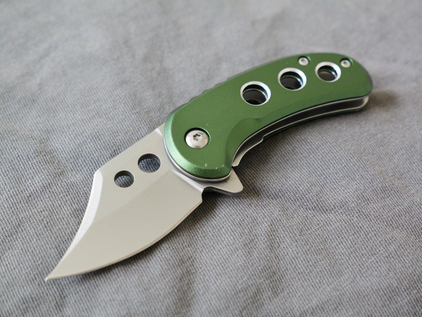 3” Mini Pocket Knife Green Manual Opening Full Metal Mcbee Style Small 2” Blade